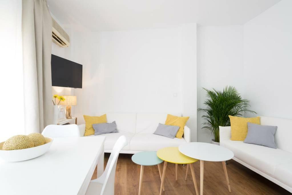 Lyrioshomes Malaga Cervantes المظهر الخارجي الصورة