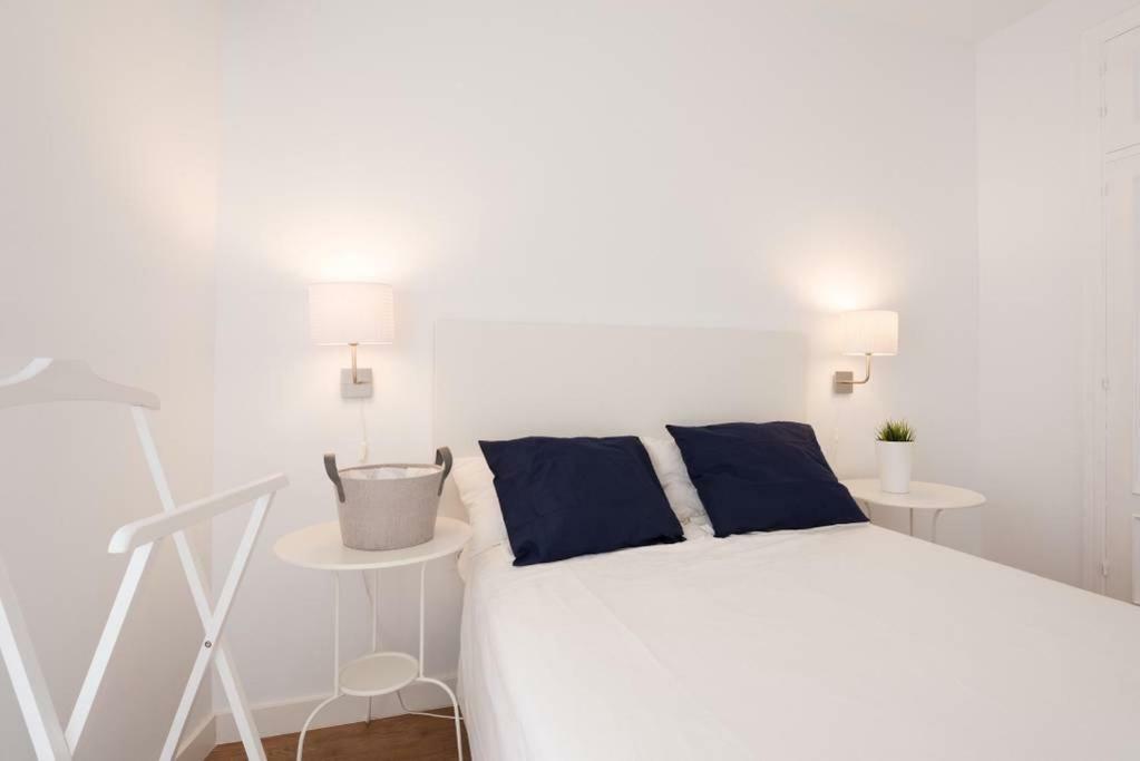 Lyrioshomes Malaga Cervantes المظهر الخارجي الصورة